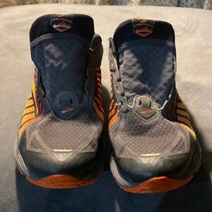 Mens Brooks Calderas running shoes!  Size 11!